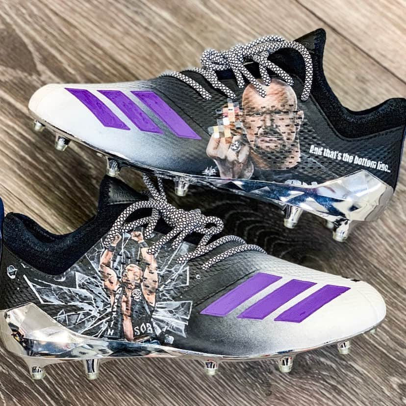 WWEさんのインスタグラム写真 - (WWEInstagram)「OH HELL YEAH! Check out these incredible @vikings @stefondiggs sports cleats inspired by @steveaustinbsr and created by @mache275 ahead of Sunday Night Football!」11月11日 8時49分 - wwe