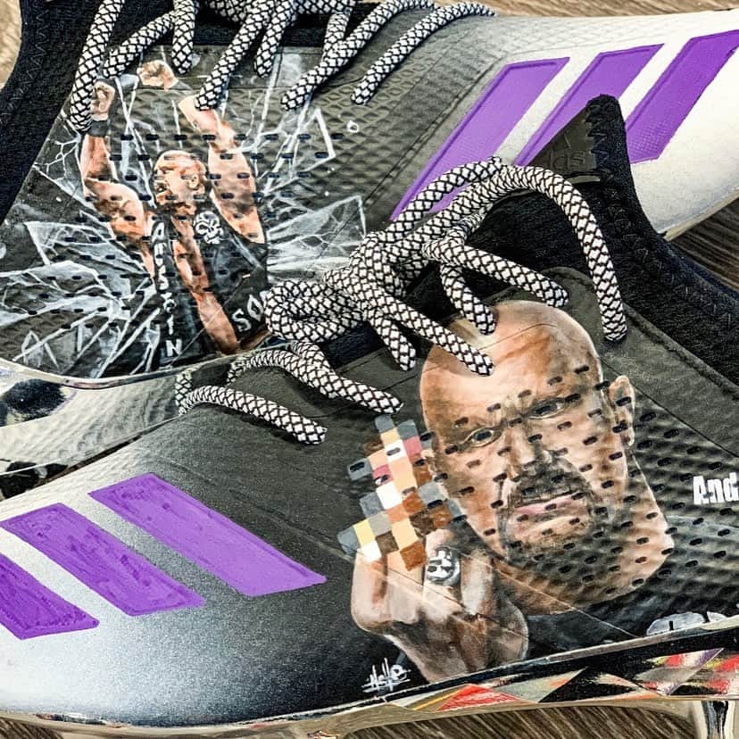 WWEさんのインスタグラム写真 - (WWEInstagram)「OH HELL YEAH! Check out these incredible @vikings @stefondiggs sports cleats inspired by @steveaustinbsr and created by @mache275 ahead of Sunday Night Football!」11月11日 8時49分 - wwe