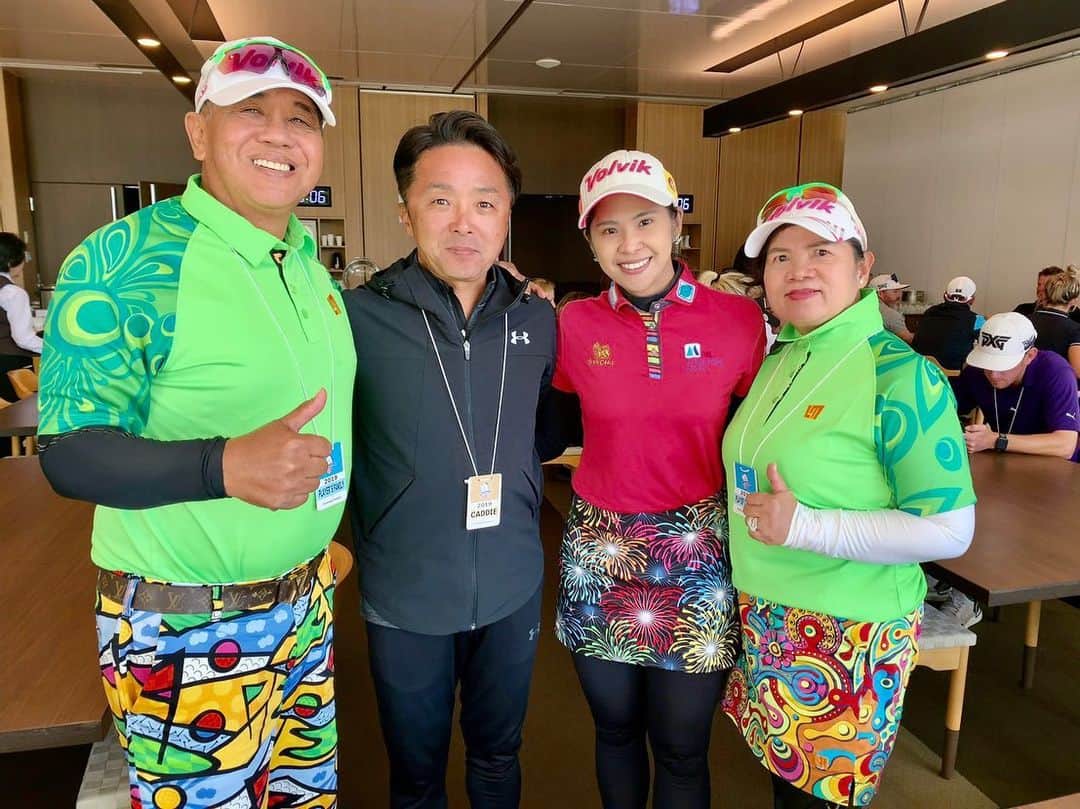 ポーナノン・ファトラムのインスタグラム：「Thank you TOTO Japan classic for a wonderful week😁 I can’t thank you enough to my parents, Team Baldo, ThaiTakasago and fans this week. Especially Boss Umemoto(My caddy this week) who always support me and stay my side. ❤️🙏I also Appreciate to all my sponsors #Singha #mitrphol #bangchak #BCPG #volvik #omsingovermentsavingsbank #Tiplife #Thaitakasago #baldo @loudmouthgolf_hq @loudmouthsea」