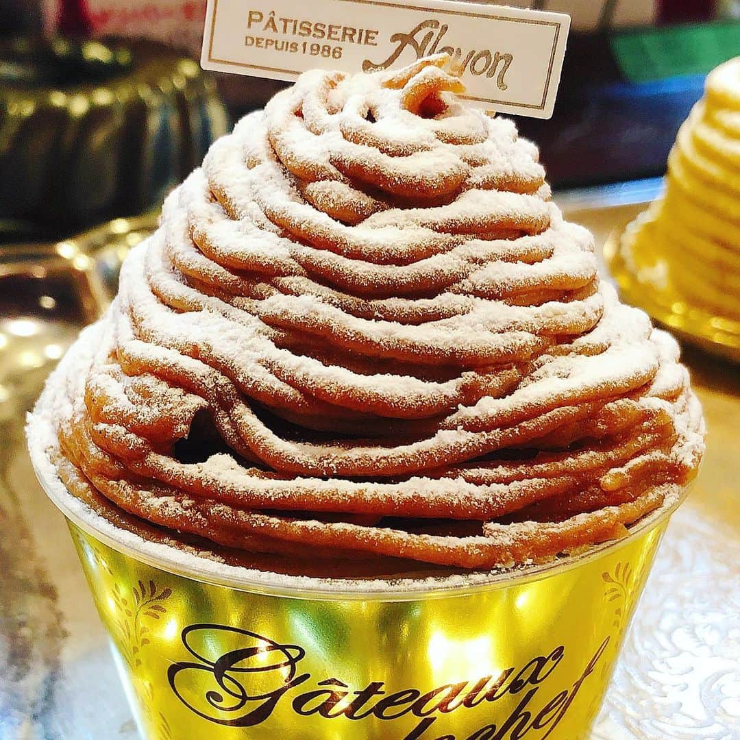 里井真由美のグルメインスタ