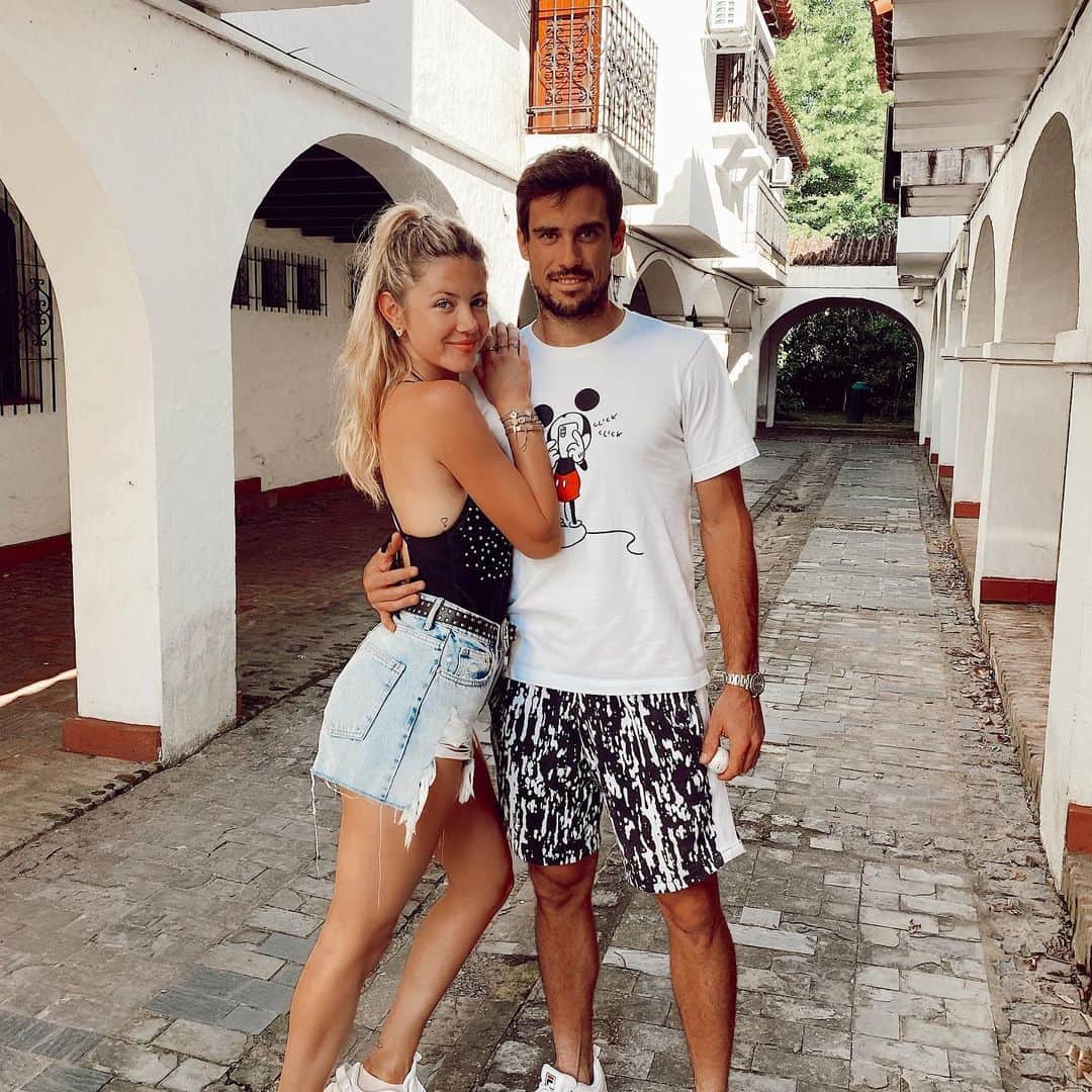 ギド・ページャのインスタグラム：「Se va terminado otro año y vos haces que todo sea más fácil y más lindo! Te amo @stephaniedemner espero poder compartir muchísimas cosas más con vos!! ❤️」