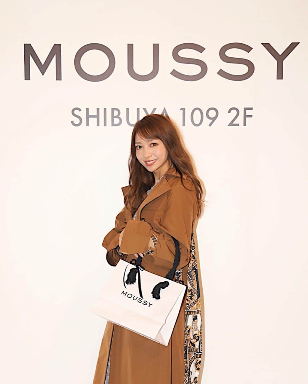 唯可（yuika）さんのインスタグラム写真 - (唯可（yuika）Instagram)「shibuya109 の  @moussyofficial が﻿ リニューアルオープンしたよ☺︎﻿ お洋服めっちゃ可愛かった♡﻿ ﻿ ﻿ ﻿ ﻿ ﻿ ﻿ ﻿ ﻿ ﻿ ﻿ ﻿ ﻿ ﻿ ﻿ #MOUSSY_PR #MOUSSY #fashion ﻿ ﻿ ﻿」11月11日 11時09分 - yu.i.k.a