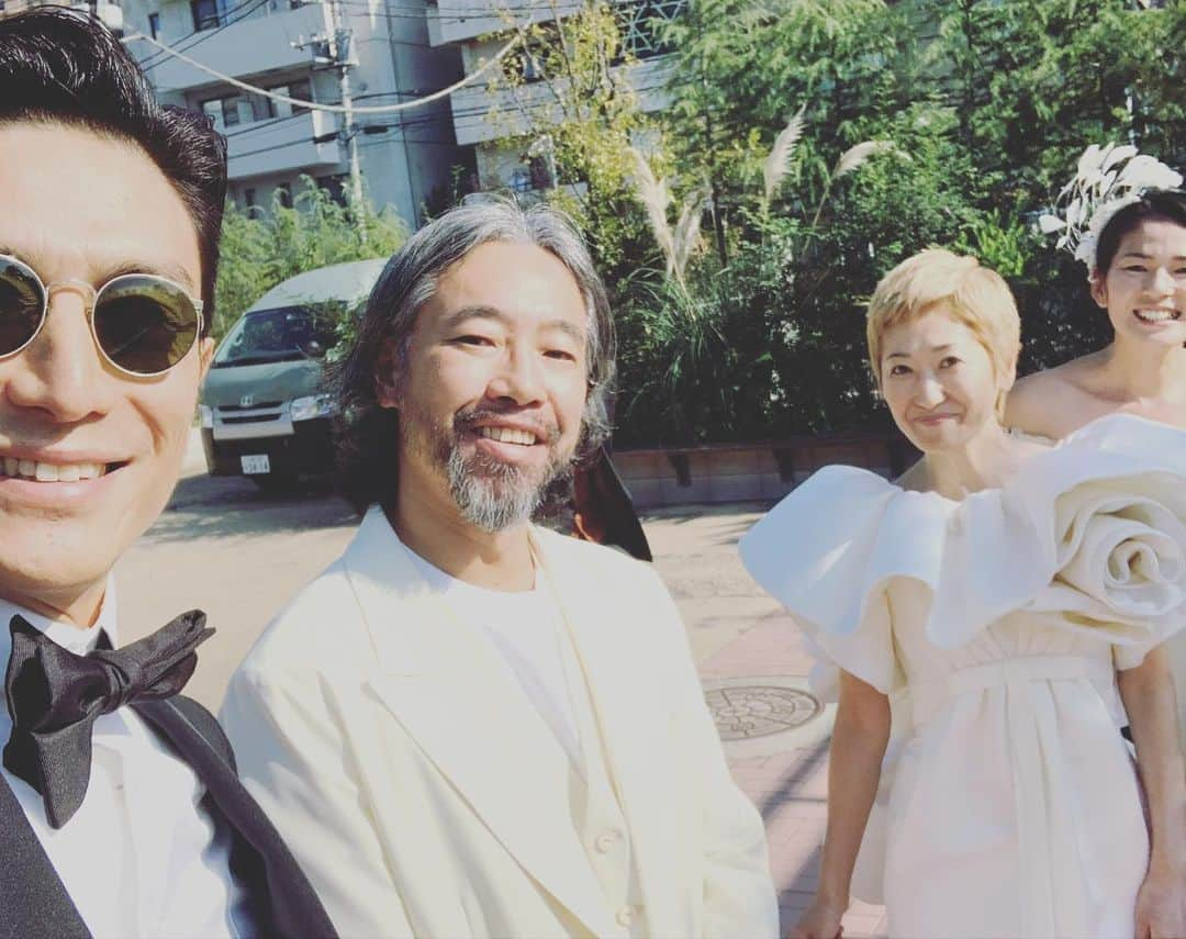 伊勢谷友介さんのインスタグラム写真 - (伊勢谷友介Instagram)「A day before yesterday, It's green shiny wedding!!! Congratulation Shinya and Meg🌟」11月11日 11時12分 - iseya_yusuke