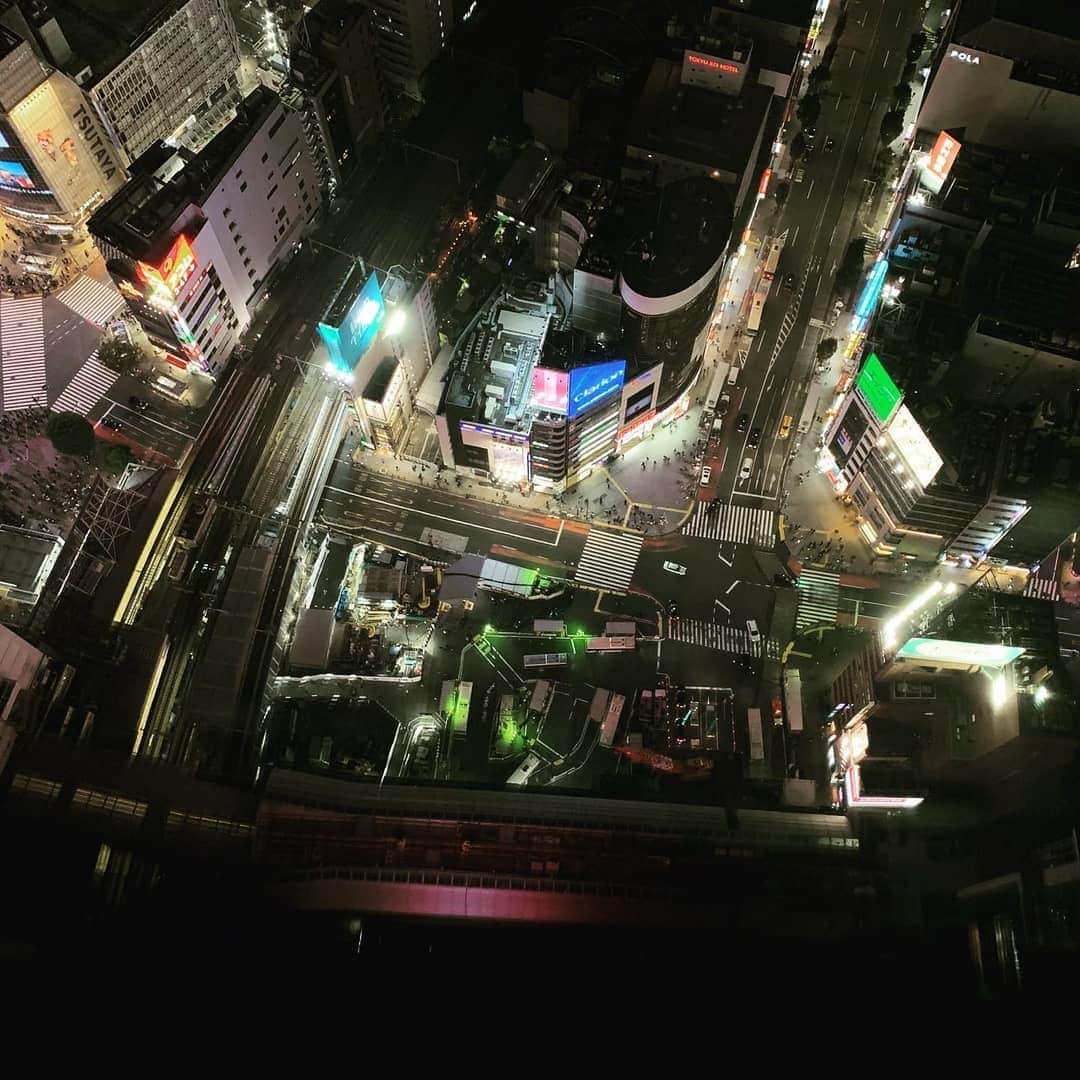 福川雅顕さんのインスタグラム写真 - (福川雅顕Instagram)「. 渋谷の夜景がこんなに素晴らしいなんて . #shibuyascramblesquare  #渋谷スクランブルスクエア  #渋谷 #展望台  #夜景」11月11日 13時25分 - masaakifukugawa