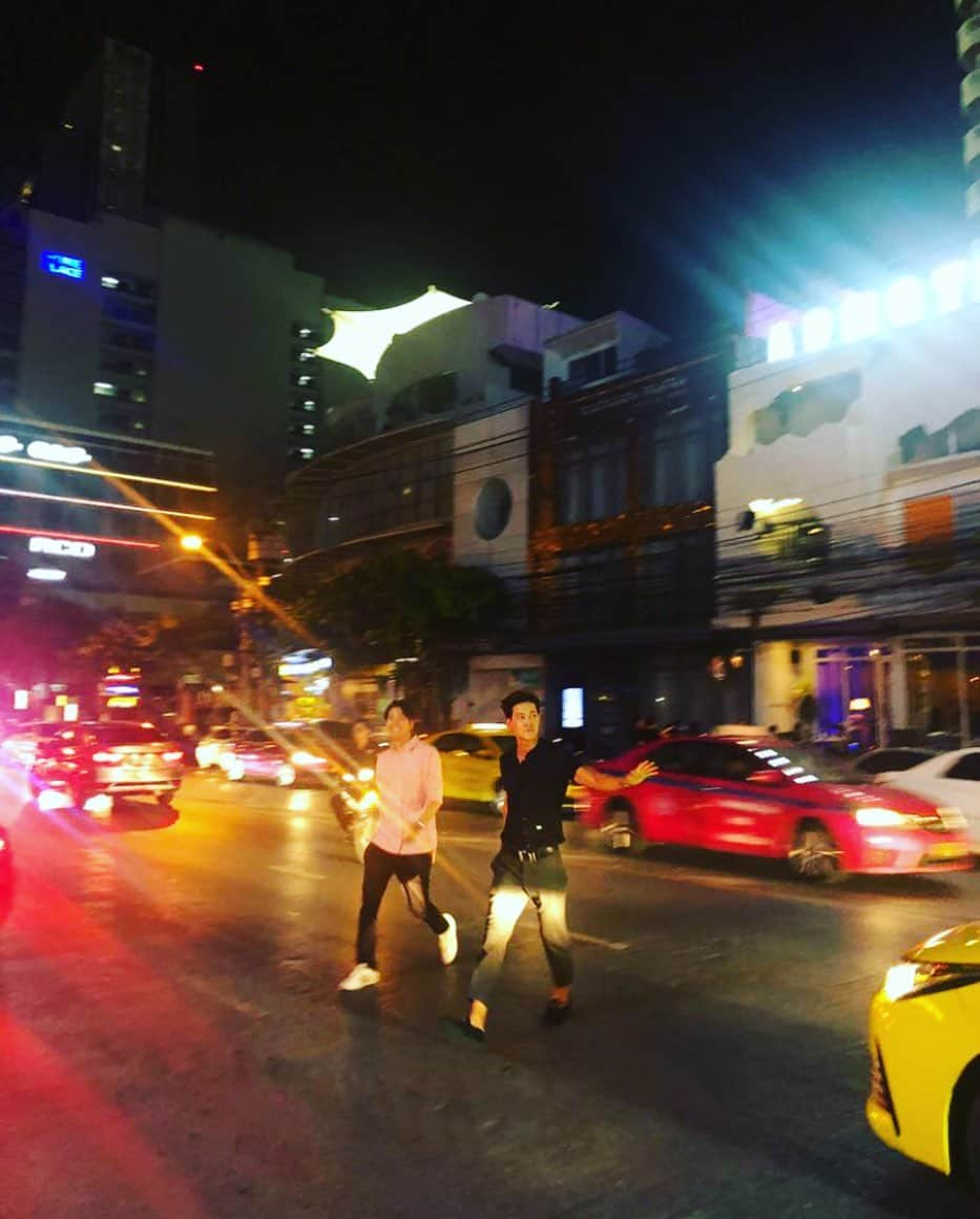 グァンス さんのインスタグラム写真 - (グァンス Instagram)「#Memory #Thonglor #BKK #Thailand #MyWay #내갈길간다 #俺は俺の道を歩く」11月11日 13時52分 - kwangsamak