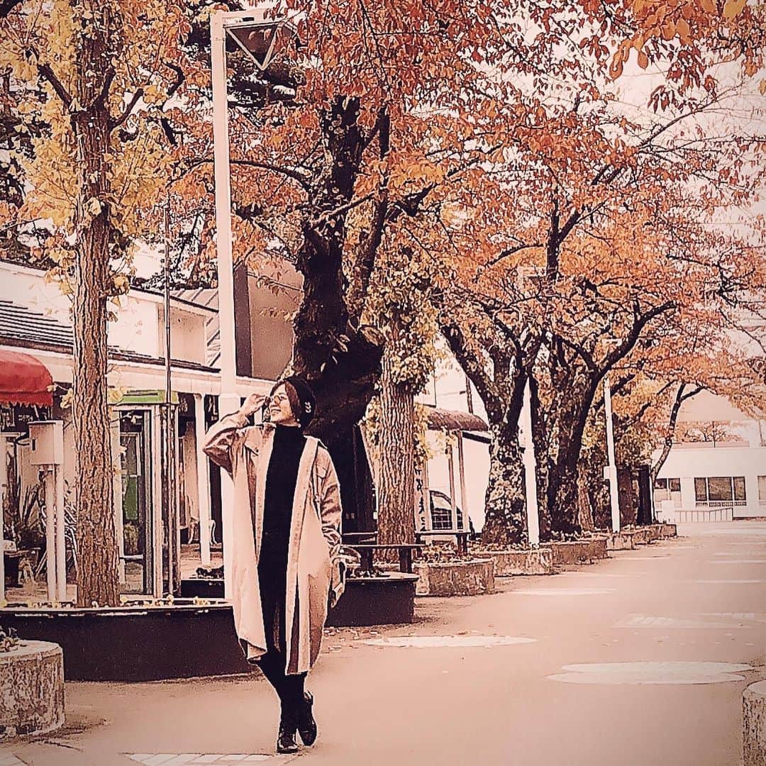 葛巻舞香さんのインスタグラム写真 - (葛巻舞香Instagram)「autumn🍂  #秋 #autumn #岩手 #model #秋色 #秋色リップ #💄」11月11日 13時57分 - maika.kzm