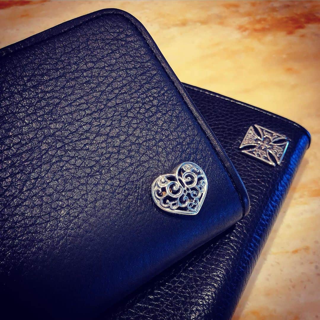 Bill Wall Leather × BEAMSさんのインスタグラム写真 - (Bill Wall Leather × BEAMSInstagram)「【New Style】W945 Tribal Heart Wallet / *Arrival soon. Exclusive item. 【Information】〈Bill Wall Leather〉in BEAMS HOUSE NAGOYA（3F JR Takashimaya Gate Tower Mall, Nagoya Station）opens on November 1, 2019. We look forward to your visit. 【インフォメーション】2019年11月1日より、JR 名古屋駅 高島屋ゲートタワーモール 3F〈BEAMS HOUSE 名古屋〉にて、〈Bill Wall Leather〉の取り扱い販売が新たにスタートしました。皆様のご来店をお待ちしております。」11月11日 14時14分 - billwallleather_beams