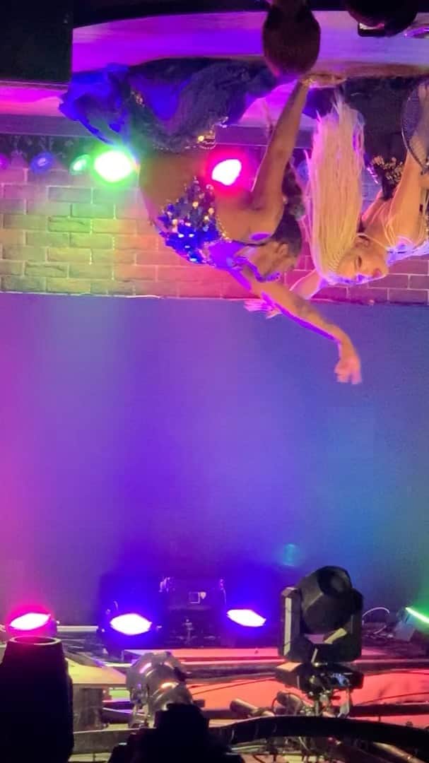 Codyのインスタグラム：「Beyoncé Night 11.10.2019 Aisotope Lounge  CODY + Vera (@verastrondh ) “Beautiful Liar”」