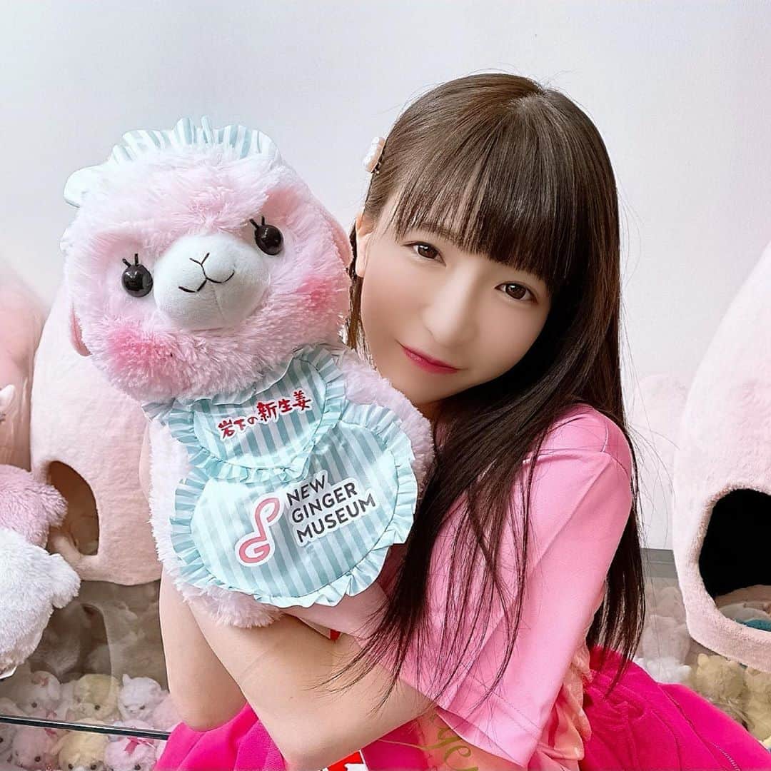 のインスタグラム：「もえパカ💓🐏 #アルパカ#もえパカ#岩下の新生姜アルパカ #岩下の新生姜#newginger#ピンク#ピンク好き#ピンク大好き#ピンクマニア #pink#pinkgirl#japanesegirl #japanesefood #japaneseidol」