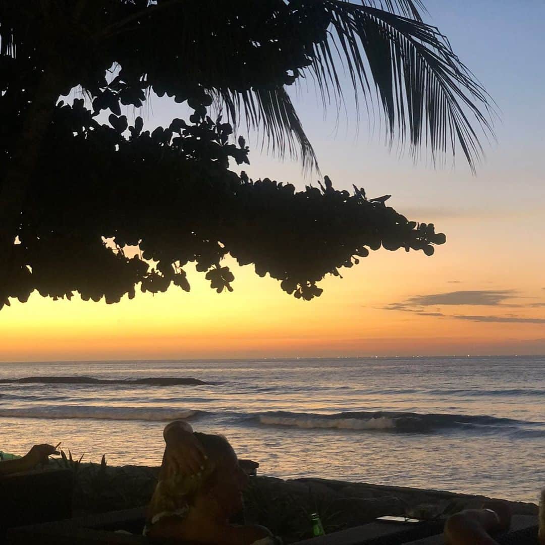 宇内梨沙さんのインスタグラム写真 - (宇内梨沙Instagram)「ヨガにスパ🧘‍♀️﻿ ﻿ まさに﻿ 女子の楽園・バリ島でした✨﻿ ﻿ スパ3回もしたよ！笑﻿ ﻿ ほぼすっぴんで﻿ ずっと過ごしてました🌸﻿ ﻿ 楽だったなぁ。﻿ ﻿ 水曜日からお仕事です✨」11月11日 15時02分 - risaunai