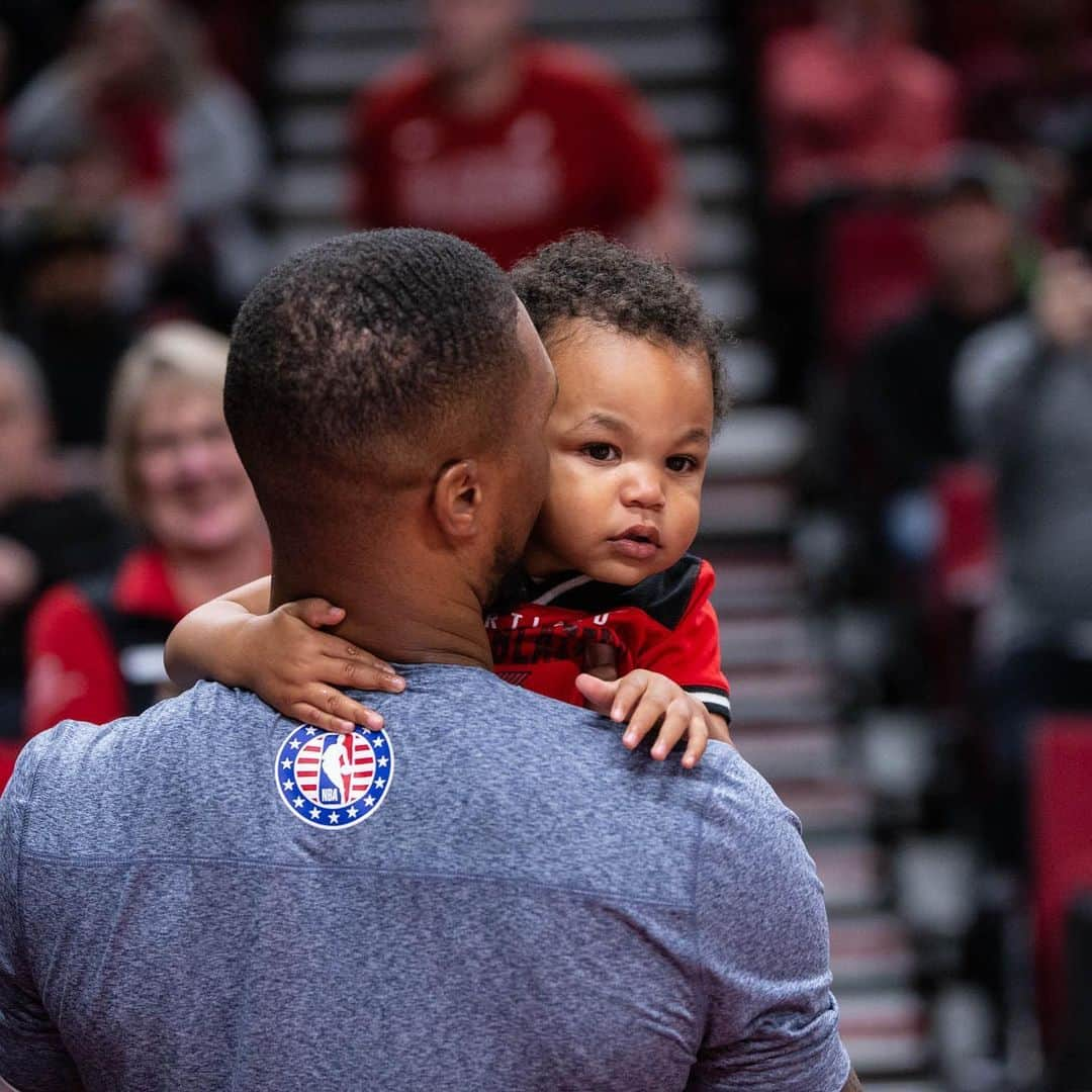 デイミアン・リラードさんのインスタグラム写真 - (デイミアン・リラードInstagram)「Feels good to get back on the winning side ! #RipCitizen」11月11日 15時30分 - damianlillard