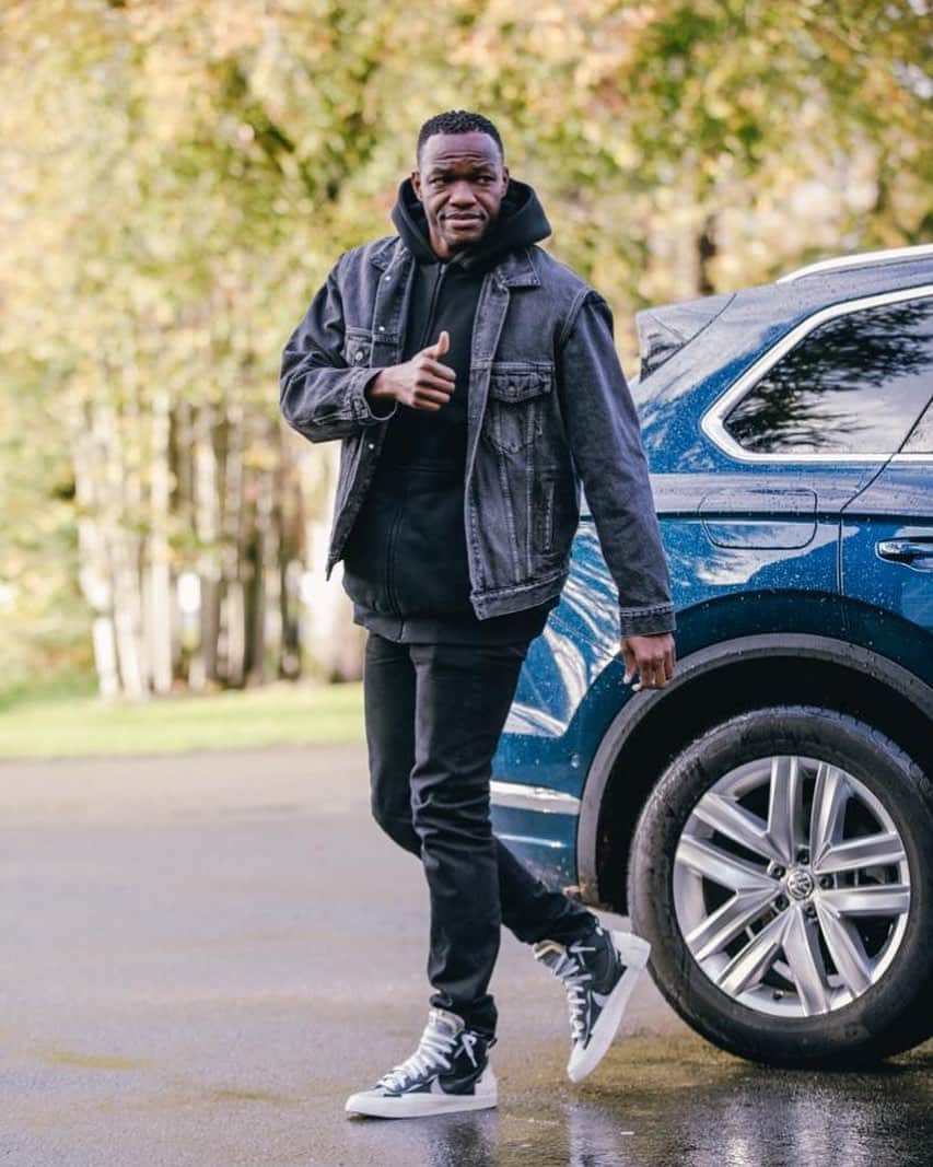 スティーヴ・マンダンダのインスタグラム：「@equipedefrance #fieredetrebleus 🇫🇷👍🏽」