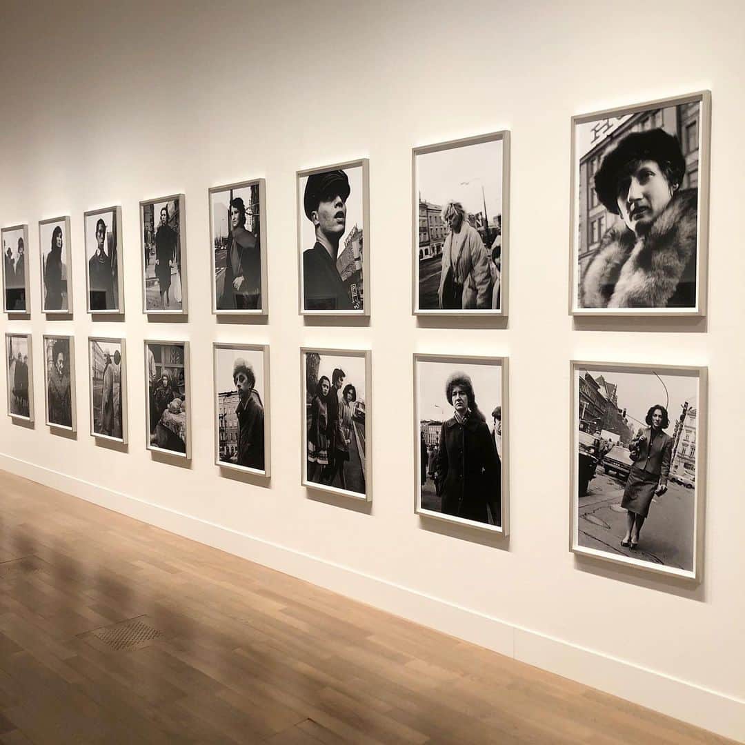 中山由香さんのインスタグラム写真 - (中山由香Instagram)「・ ・ 🎞 ・ ・ #話しているのは誰 #国立新美術館#現代美術#文学」11月11日 18時06分 - yuka_nakayama118