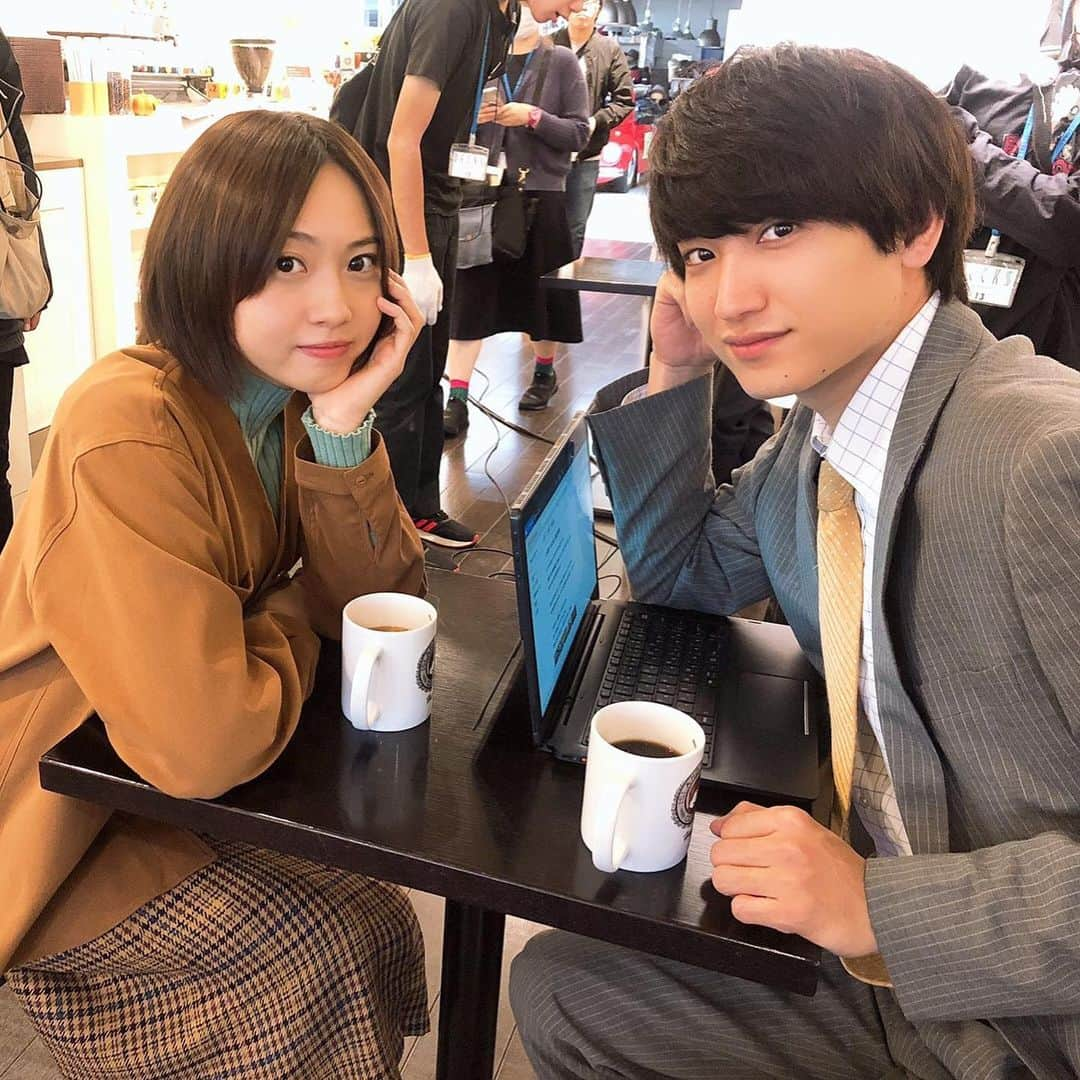 チート〜詐欺師の皆さん、ご注意ください〜【公式】さんのインスタグラム写真 - (チート〜詐欺師の皆さん、ご注意ください〜【公式】Instagram)「次回、 カモちゃんにまさかの恋の予感…💓⁉️ #木﨑ゆりあ さんが、占い詐欺の被害者として出演します🐥✨ 占いを信じる者同士、絆を深めていくのでしょうか⁉️ #チート  #金子大地 #恋の予感？ #木夜よる11時59分」11月11日 18時11分 - cheat_drama