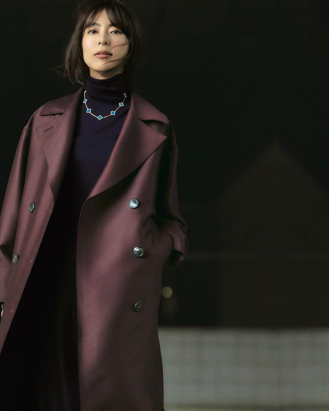 朝倉 豊のインスタグラム：「【ヴァンクリーフ＆アーペル もっと自由に。ジュエリーはもっと自分らしさを出していい！】 @story_love40 12月号 @vancleefarpels  photo: #金谷章平 氏 model: @satokokoizum1  hairmake: @moriyukio_roi  composition: @shigemianzai  #mywork ※詳細は誌面にて」