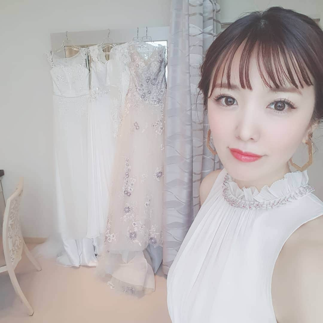 長江愛美さんのインスタグラム写真 - (長江愛美Instagram)「お久しぶりのまなちゃんとのweddingの撮影💒  会えて嬉しかったぁ👼 まな&まなコンビ💕 幸せな気持ちになる撮影✨ こっそりしゅんが写ってる😂笑  #wedding#撮影#まなまな#いつもありがとう#久しぶり#可愛い#結婚したくなるやつ#こっそりしゅんが写ってる#こそしゅん」11月11日 18時21分 - manamin.512