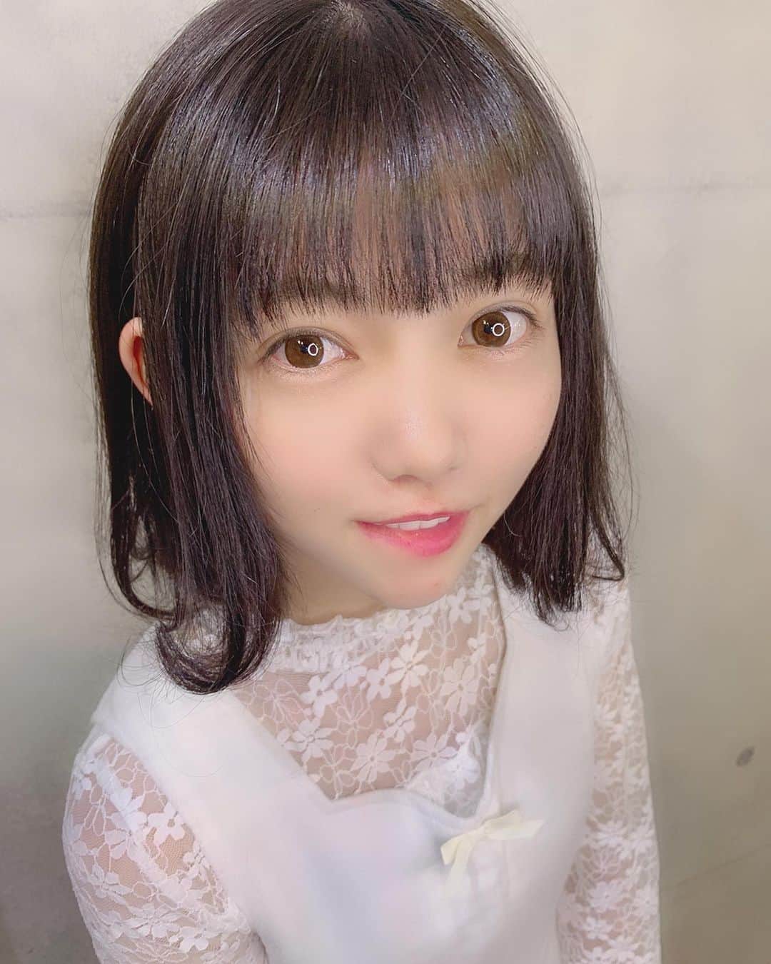 佐倉ちひろさんのインスタグラム写真 - (佐倉ちひろInstagram)「Bob？👨🏾‍🦱好評でうれしみ〜 . . 今回も安定のシブイさん(@pizzicato___shibui )にお願いしました🤲✨ . #pizzicatocita #原宿 #原宿美容院 #美容院 #ヘアカット #ヘアアレンジ #ゆる巻き #ヘアスタイル #ボブ #ボブヘアー #ミディアム #ミディアムヘア #ショート #ショートヘア #黒髪 #黒髪ボブ #サラサラ #ツヤツヤ #トリートメント #japan #japanesegirl #instagood #followme」11月11日 18時15分 - chihiro__sakura