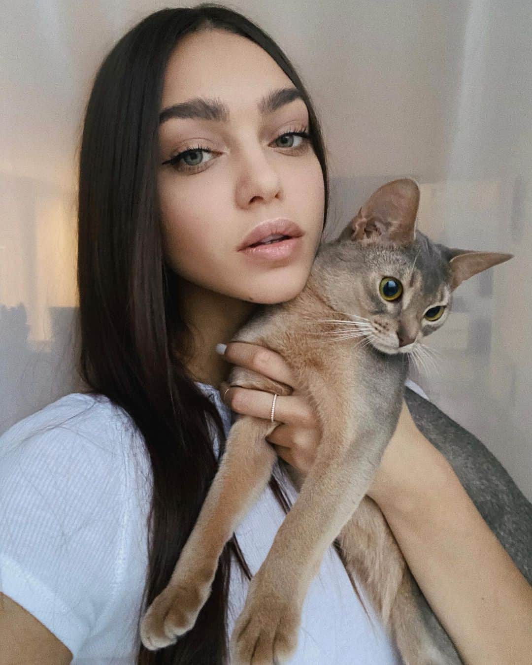 Zhenya Katavaのインスタグラム：「Ребята , давайте жить дружно. (с)」