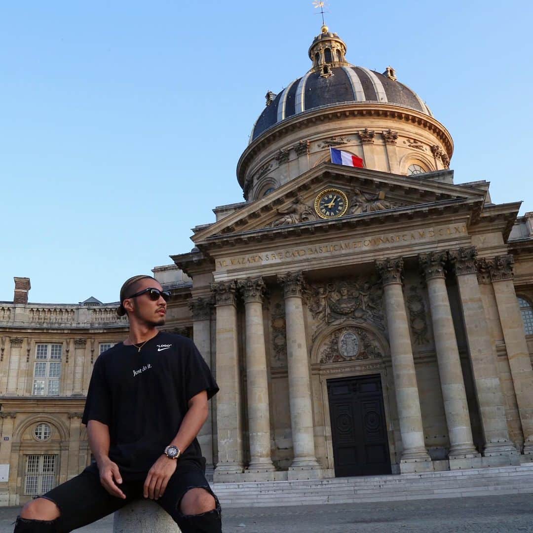 KENTOのインスタグラム：「𝐀𝐋𝐋 𝐘𝐎𝐔𝐑 𝐔𝐍𝐇𝐀𝐏𝐏𝐘 𝐓𝐇𝐈𝐍𝐆𝐒 𝐀𝐑𝐄 𝐉𝐔𝐒𝐓 𝐒𝐓𝐄𝐏 𝐓𝐎 𝐁𝐄 𝐇𝐀𝐏𝐏𝐘 ☺️ #paris #france #offwhite #nike #serenawilliams #ootd #outfit #outfitoftheday #instafashion #streetfashion #streetstyle #streetwear #dj #djlife #djtour #internationaldj #djcity #djcityjapan #sgdntwk #genrebndr #beepmmgmt #pioneerdj #sgartistsmanagement #axcell #weareaxcell」