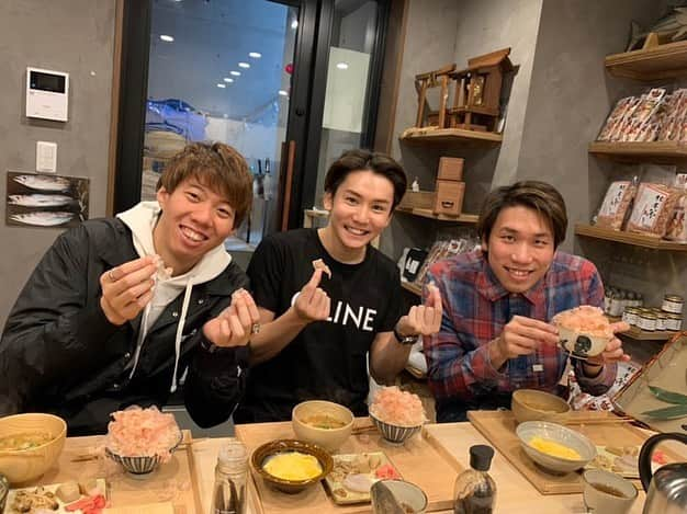 松元克央さんのインスタグラム写真 - (松元克央Instagram)「: かつお食堂に行ってきました。 : : とても美味しく、鰹の話も聞けて楽しかったです😊 : : #かつお食堂」11月11日 20時48分 - katsuhiro.matsumoto77