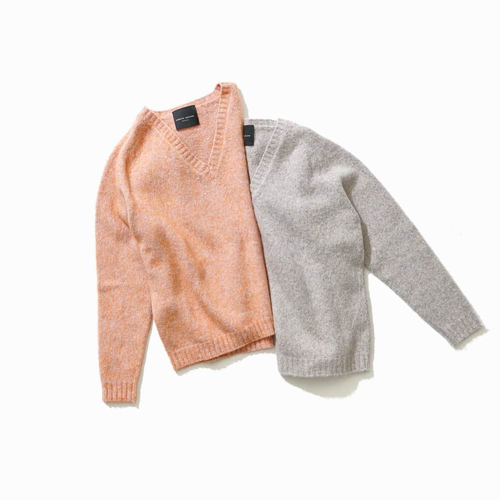 Bshop officialさんのインスタグラム写真 - (Bshop officialInstagram)「#RobertoCollina v-neck pullover knit women “exclusive model" ¥25,000+tax ・ #19aw #bshop #bshop_official」11月11日 20時48分 - bshop_official
