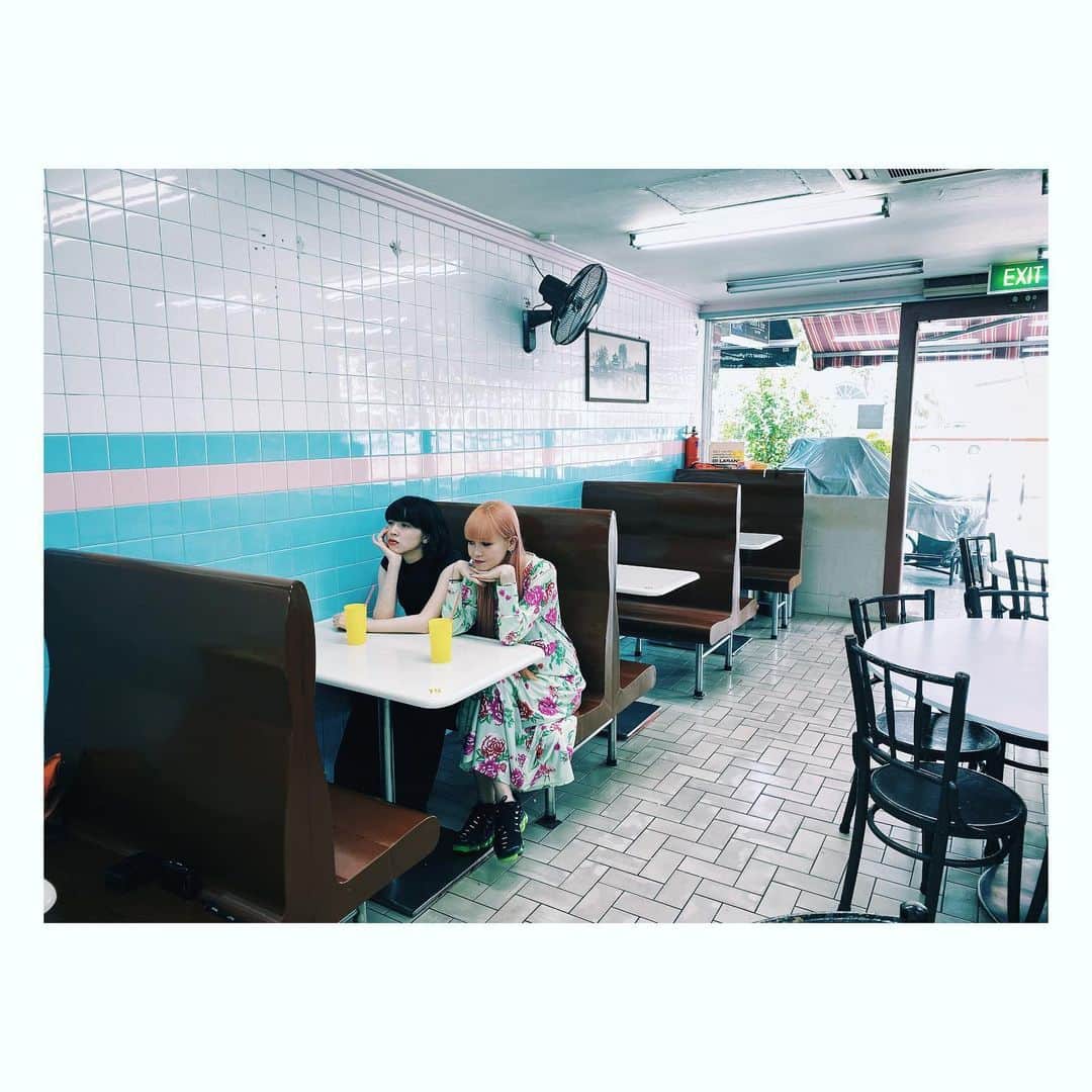 島田大介のインスタグラム：「good SG friend  #daisukeshimadaphotograph」