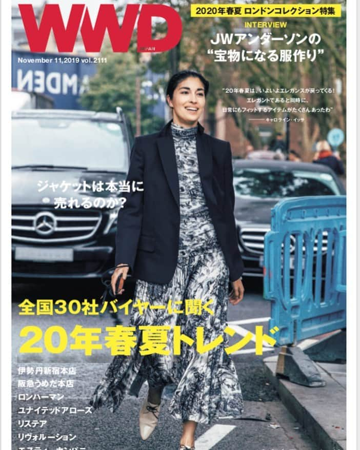 STYLE DU MONDEさんのインスタグラム写真 - (STYLE DU MONDEInstagram)「Happy to see my picture of @carolineissa on the cover of @wwd_jp! Thank you WWD Japan and  @elieinoue! ❤️」11月11日 21時18分 - styledumonde