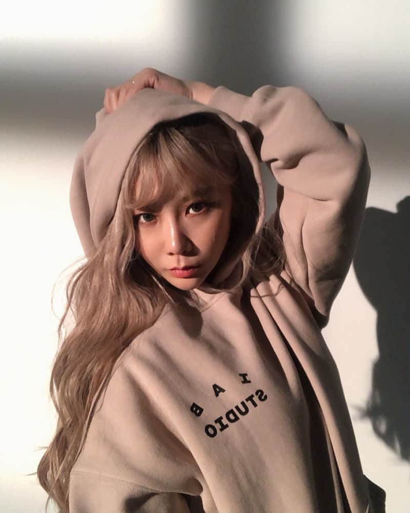ジェアのインスタグラム：「오늘도 열일 🎬」