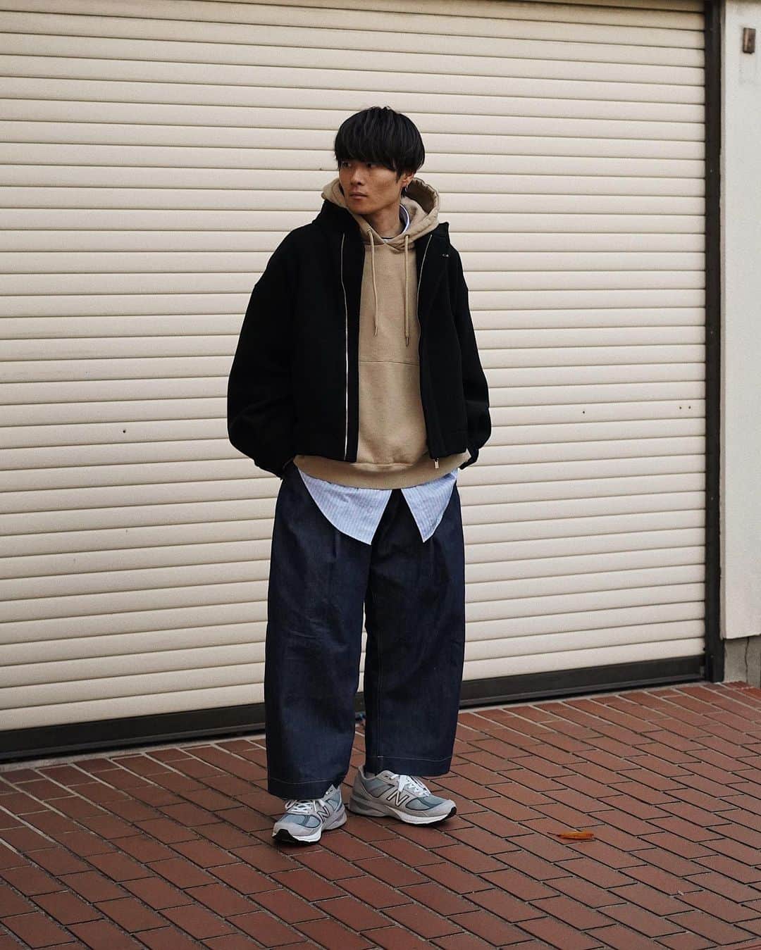 Ryoさんのインスタグラム写真 - (RyoInstagram)「ㅤㅤㅤㅤㅤㅤㅤㅤㅤㅤㅤㅤㅤ 冬のショートブルゾンは、stein！ これぐらい重ねるスタイルが好きです✊ ㅤㅤㅤㅤㅤㅤㅤㅤㅤㅤㅤㅤㅤ blouson:#ssstein hoodie:#yoketokyo shirt:#le pants:#studionicholson shoes:#newbalance #990v5」11月11日 21時27分 - ryo__takashima
