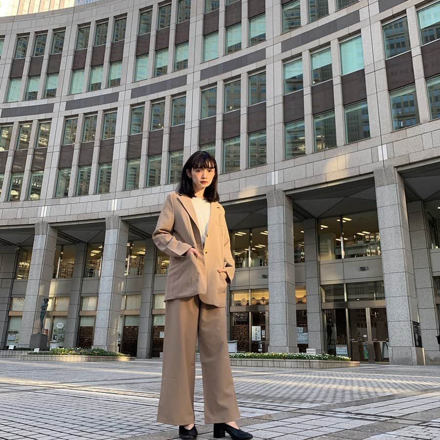 川村安奈さんのインスタグラム写真 - (川村安奈Instagram)「たまにはカチッと決めたい日もあるのだ！ @7things.official  #me #shooting #7things #ootd #私服 #撮影」11月11日 21時53分 - anna_k53