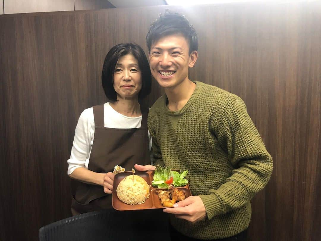 テレックス&アローさんのインスタグラム写真 - (テレックス&アローInstagram)「. . 山田さんいつも美味しいお昼ご飯ありがとうございます😊 . 栄養バランス最高です🍚 . #社内食 #山田飯 #社会人」11月11日 22時03分 - arrowgroup8800