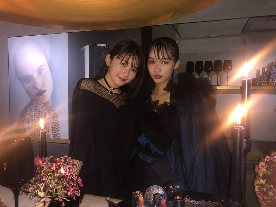 新井舞良さんのインスタグラム写真 - (新井舞良Instagram)「@givenchybeauty のイベントに行ってきました。同い年のりんくまちゃん🥺💕💕 #ルージュジバンシイノワール #pr」11月11日 22時30分 - myra_arai