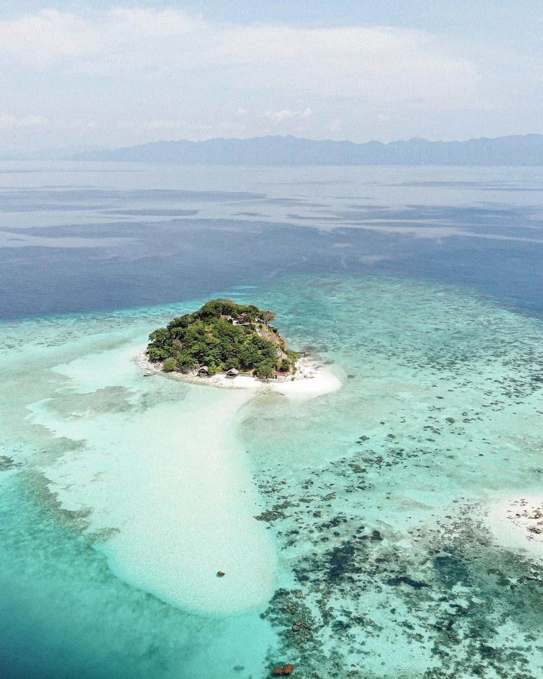 のインスタグラム：「🏝Palawan, Philippines ㅤ 📸 @djiglobal @dji_japan #mavicair」
