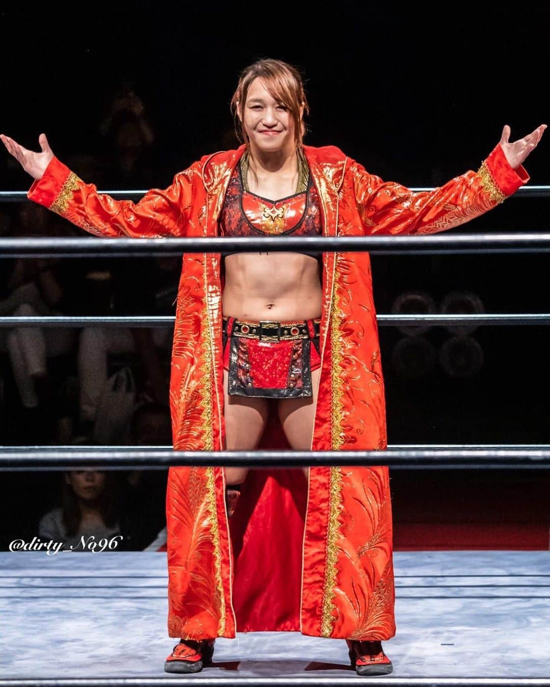 朱里さんのインスタグラム写真 - (朱里Instagram)「Nice picture!🧡Thank you💛  #nice #picture #photography #thankyou #prowrestling #jstage #makai #syurikondo #素敵　#写真　#ありがとうございます」11月11日 23時32分 - syuri_official