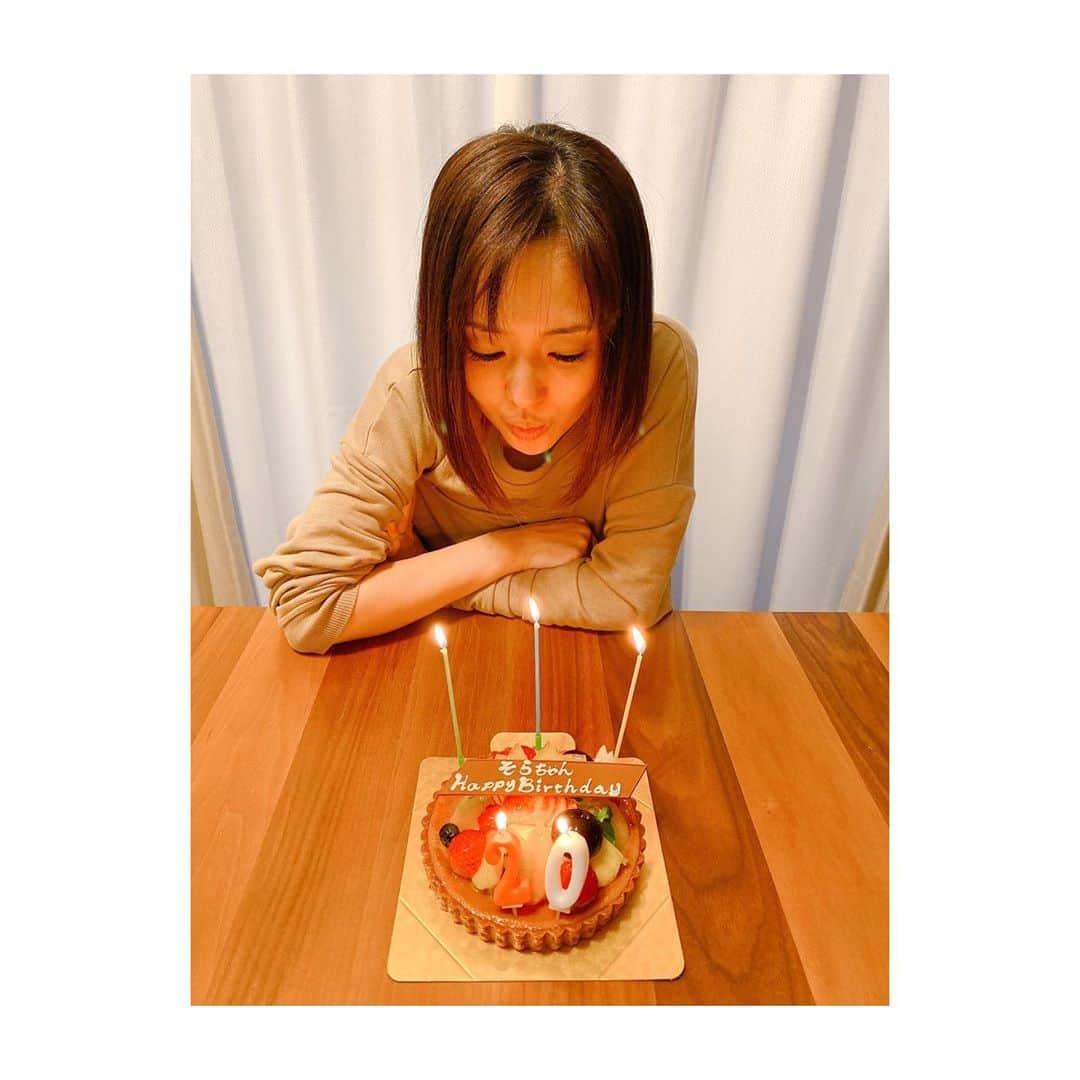 蒼井そらさんのインスタグラム写真 - (蒼井そらInstagram)「My soul friend brought me a birthday cake for me^^ * I was veeeryyy HAPPY!!!!」11月11日 23時50分 - aoi_sola