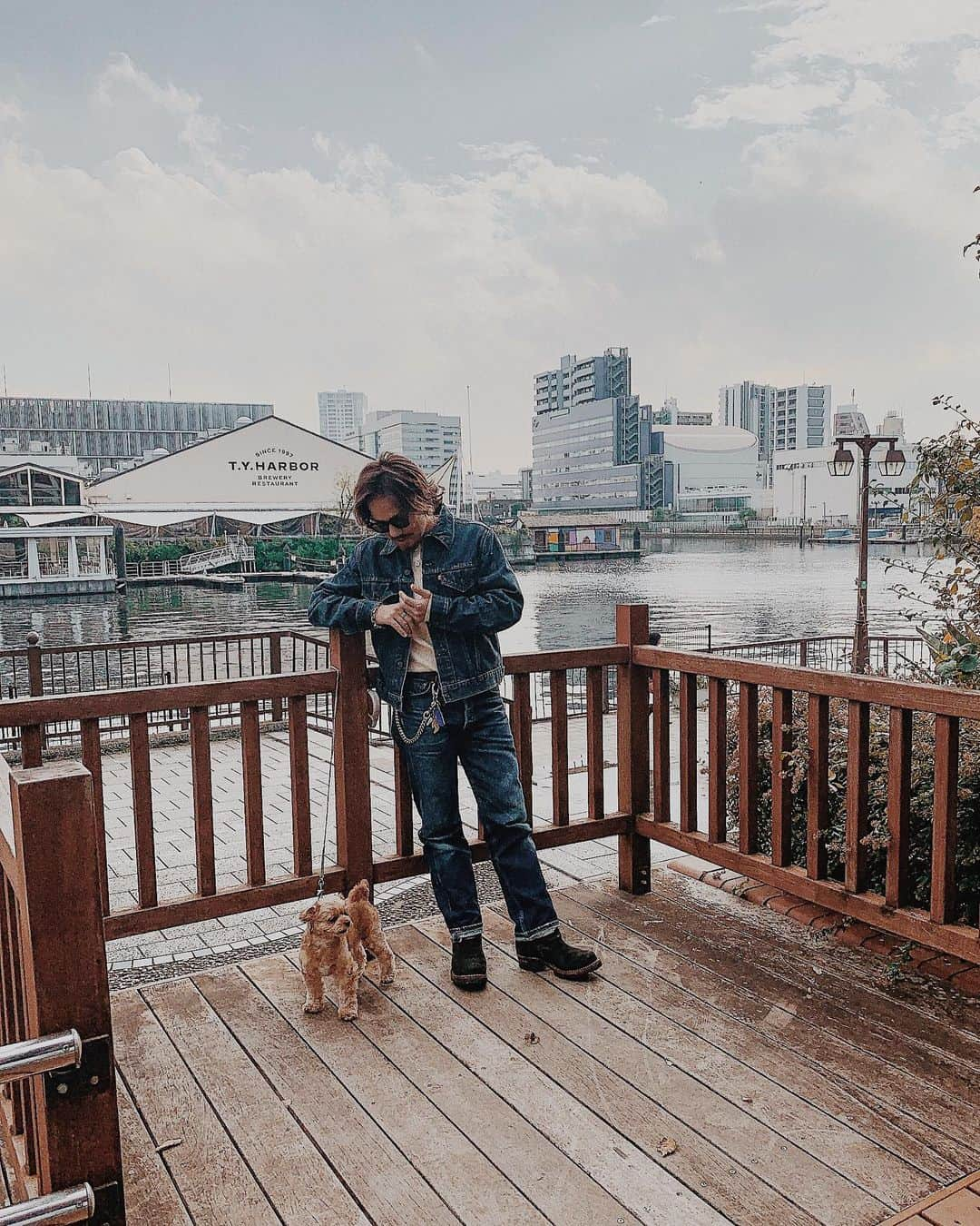 浅野宏明さんのインスタグラム写真 - (浅野宏明Instagram)「食って遊んで寝よう😪  明日から一週間よろしくお願いしますね🤲🔥 #risel#美容師#美容師の休日#浅野骨抜き休暇#tyhorbor #天王洲アイル」11月12日 0時41分 - hiro_vaice