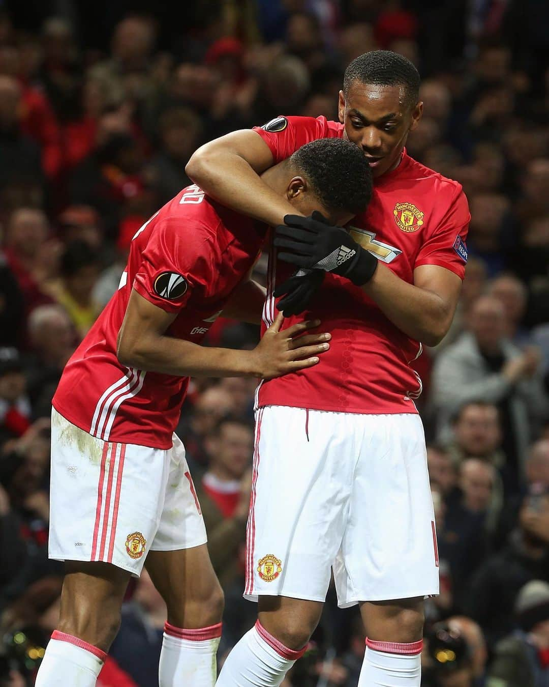 マンチェスター・ユナイテッドさんのインスタグラム写真 - (マンチェスター・ユナイテッドInstagram)「These two 😍 Swipe for more #Rashford x #Martial celebration pics! #MUFC」11月12日 1時00分 - manchesterunited