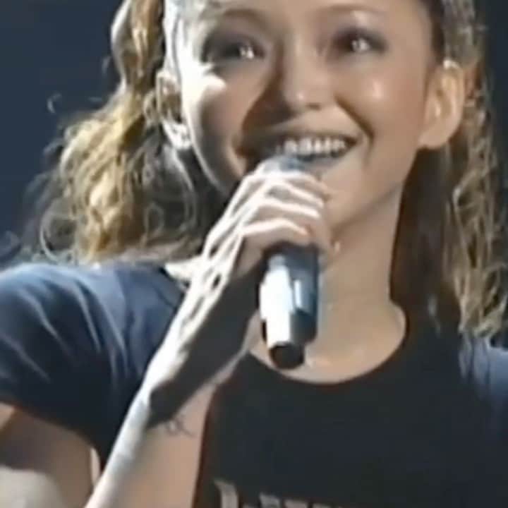 のインスタグラム：「CAN YOU CELEBRATE?🎤♪♪♪ #安室奈美恵 #namieamuro」