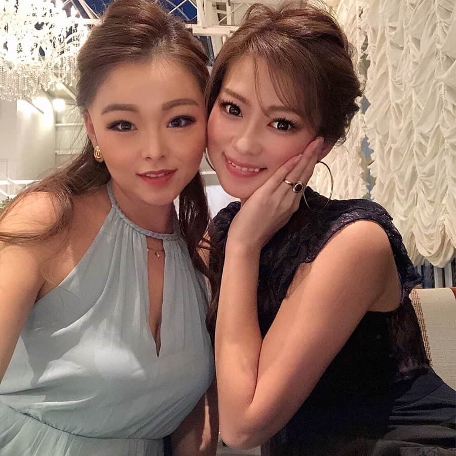 長谷川唯のインスタグラム：「・ ・ 三重メンバーは最高節🤣🙌🏻❤️どんだけ笑ったのww @luli_mii 地元で会うとさらに嬉しさが増すんだ🙈💓また年末だねー✨ ・ ・ #地元メンバーの安定感 #このメンバーだから笑えるんだ　#smile #happy #love #friends #girls #instagood」