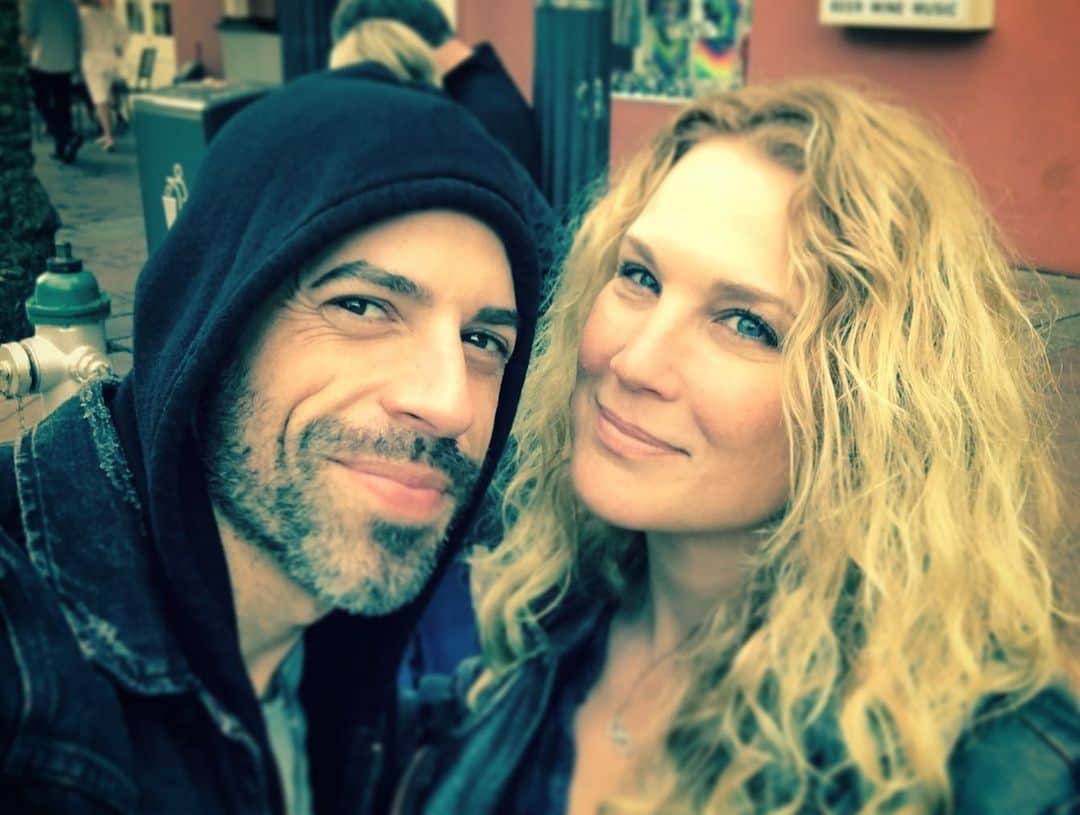 クリス・ドートリーのインスタグラム：「Happy 19 years baby girl!!! @privategirl_unprivatelife What a life it has been... well... feels like we’ve lived many lifetimes together. It’s been an incredible and inspiring journey to say the least. We have overcome so many obstacles and have gotten through so much together. It’s crazy to think of the people we were when we met in contrast to the people we are now... and I’m so excited to see who we will become together in the years ahead. We challenge each other’s growth daily and our marriage is far from perfect and I never expect it will be... but I’m so happy you’re my person and to be sharing this life with you! I love you ❤️」