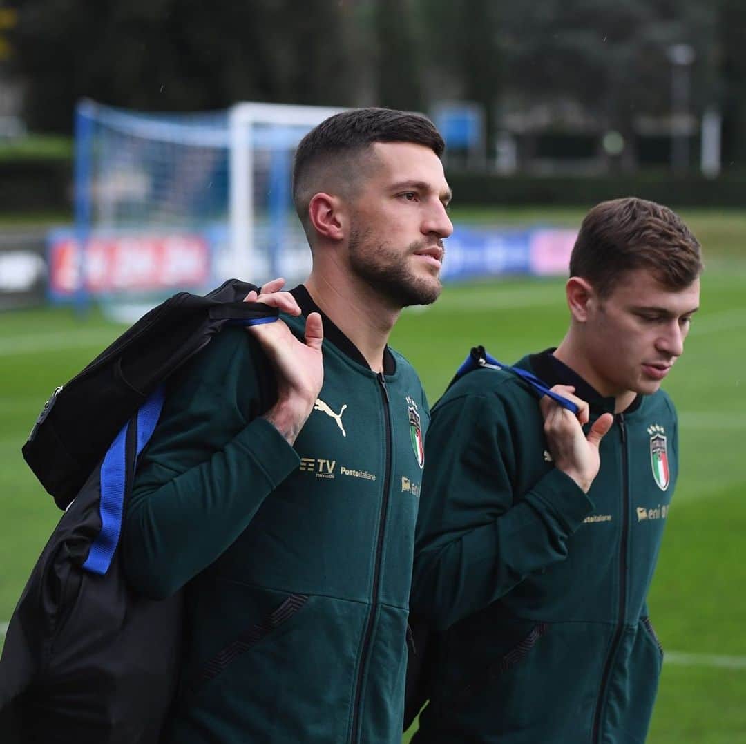 クリスティアーノ・ビラーギのインスタグラム：「Sempre insieme, anche in nazionale! B&B😆🚀 #azzurri #italia @azzurri」