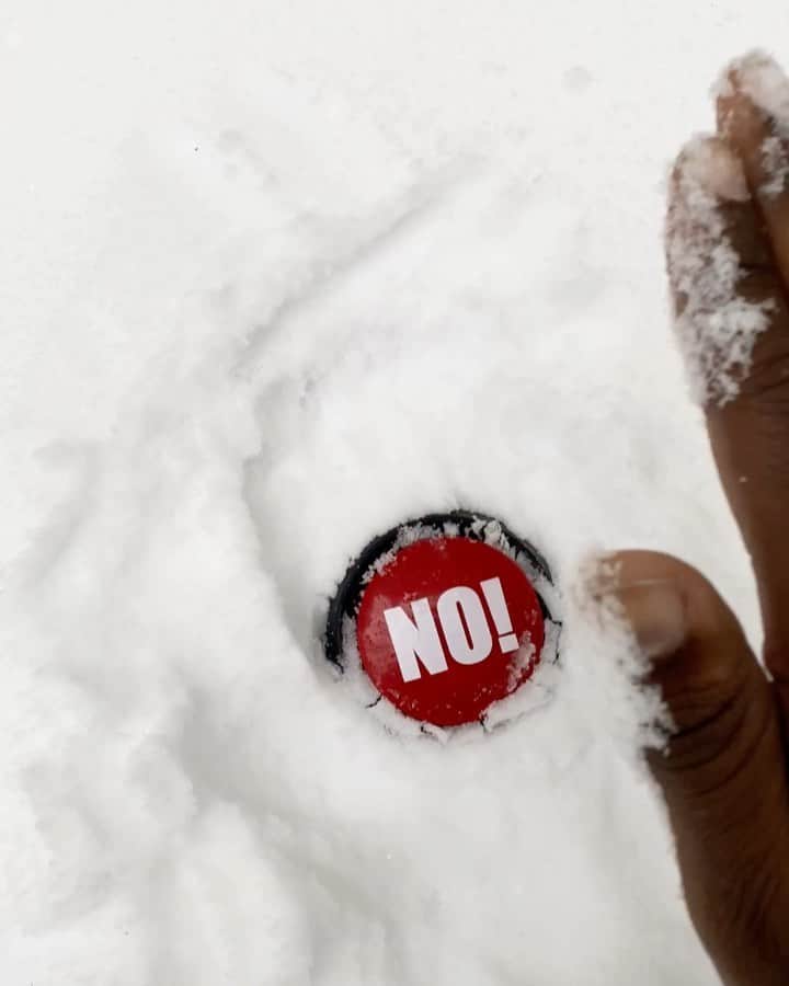 Paul Octaviousのインスタグラム：「This snow in Chicago has me feeling some kind of way right now....#nooooo ☠️」