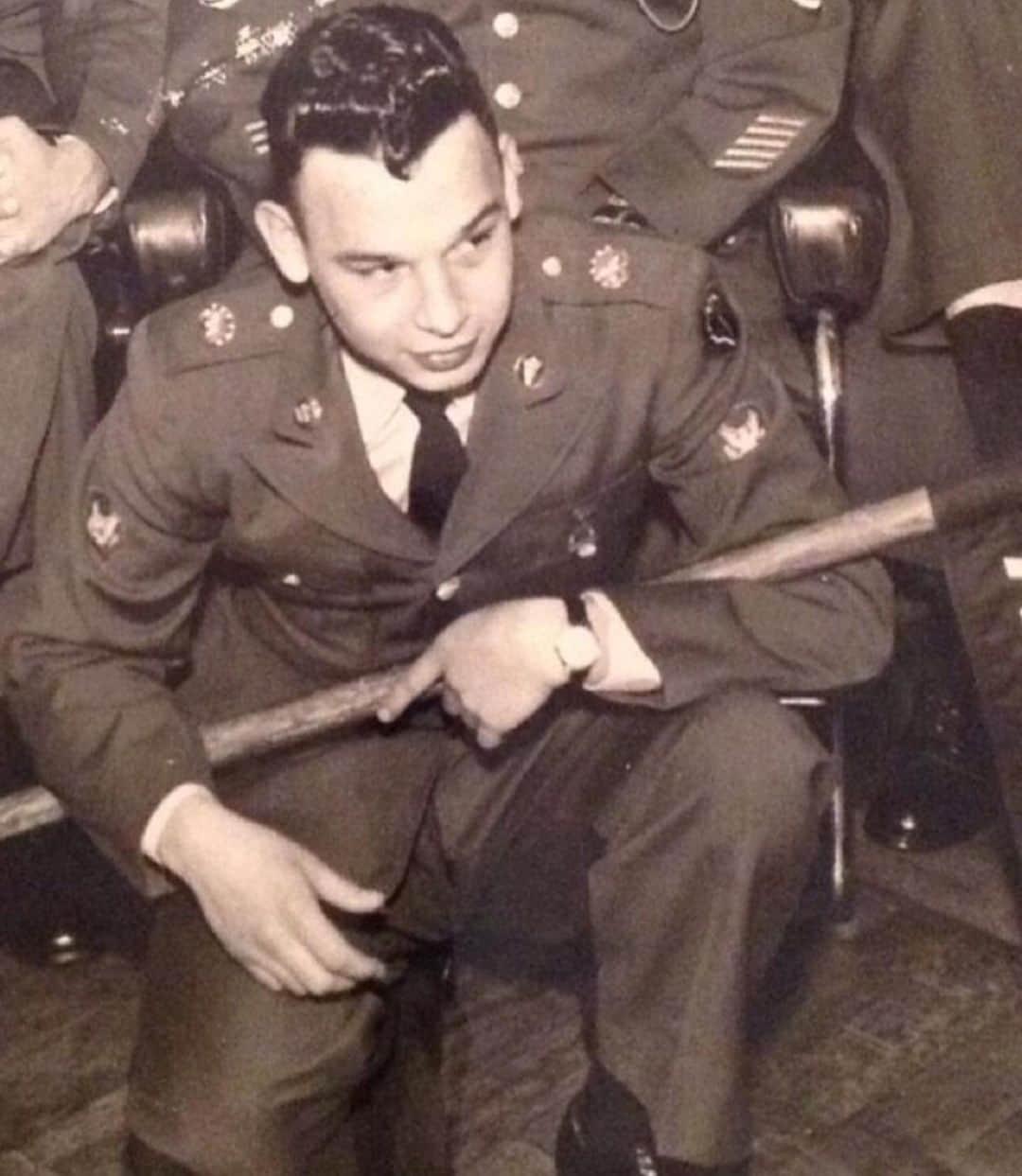 シエラ・ラミレスのインスタグラム：「We often take for granted the very things that most deserve our gratitude 🖤 Happy Veteran’s Day to those (past & present) who have bravely served our country - including my Grandpa & Uncle Rudy 🇺🇸 land of the free, because of the brave!」