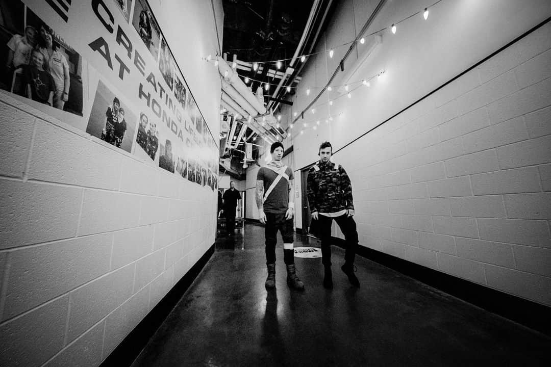 トゥエンティ・ワン・パイロッツのインスタグラム：「one of many hallways we walked to get to stage every night. thanks for showing up on the other side this tour. here is to many more concerts and many more trips down many more hallways. ||-//」