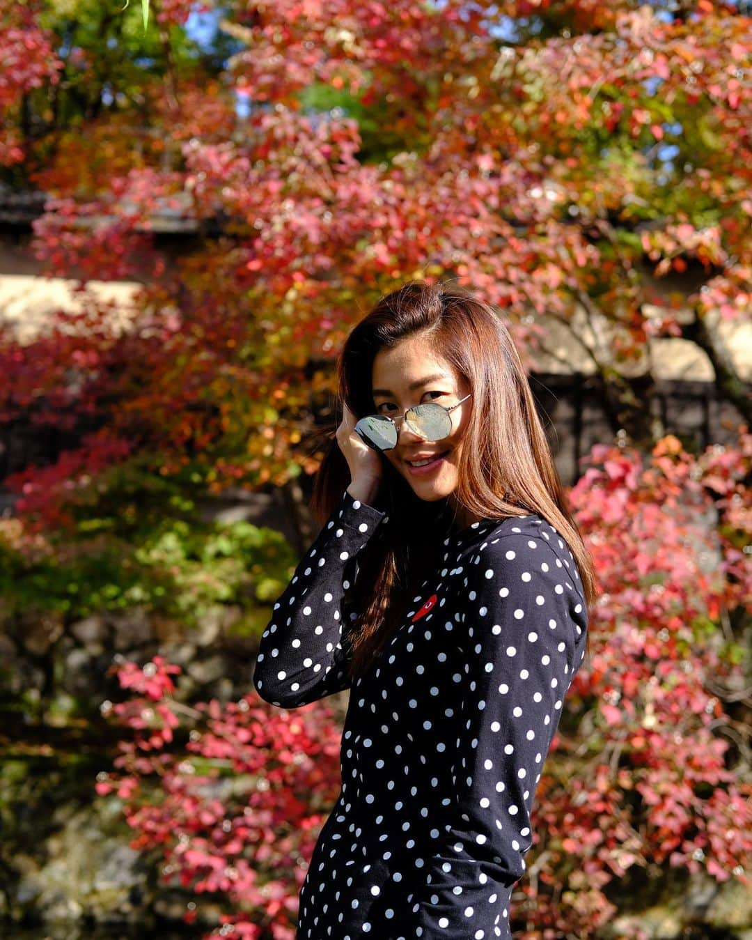 ヌットサラ・トムコムさんのインスタグラム写真 - (ヌットサラ・トムコムInstagram)「My favorite color is “Autumn “ 🍁🍂 📸 พี่เสือ  #fujifilmxt3」11月12日 12時12分 - nootsara13