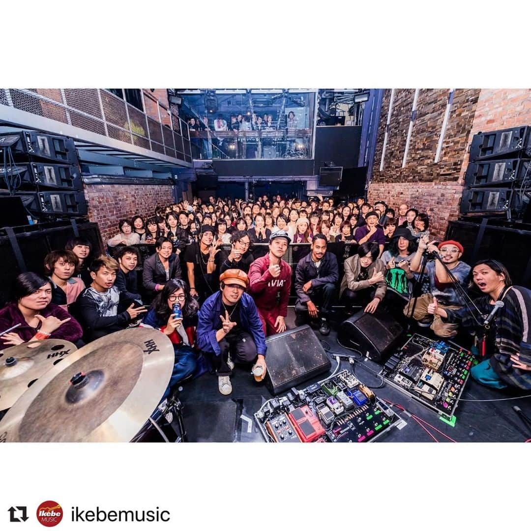 井澤惇のインスタグラム：「突然お邪魔しました... #Repost @ikebemusic with ・・・ 【池部楽器店】 ◆満員御礼！#IKEBEベースの日 Live「B-day」、有難うございました！ライブ写真は後日公開です！ 出演：日向秀和、松下マサナオ、鈴木渉、酒井太、関谷友貴、#Suspended4th、真船勝博、松浦千昇、ホリエアツシ、#OTAKUBEATS（前田竜希＋吉田雄介）、井澤惇、辻村勇太、キッチン前田！  #ベースの日 #ストレイテナー #NothingsCarvedInStone #YaseiCollective #FLOWERFLOWER #EGOWRAPPIN #TRI4TH #黒船 #BLUEENCOUNT #ALLCITYSTEPPERS #tricot #LITE #bass #イケベ #イケベ楽器 #イケベ楽器店 #楽器」
