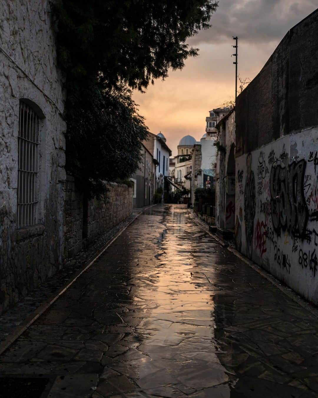 National Geographic Travelさんのインスタグラム写真 - (National Geographic TravelInstagram)「Photo by Muhammed Muheisen @mmuheisen | Rain falls on the old town of Limassol, Cyprus. For more photos and videos from different parts of the world, follow me @mmuheisen and @mmuheisenpublic. #muhammedmuheisen #Limassol #Cyprus」11月12日 10時04分 - natgeotravel