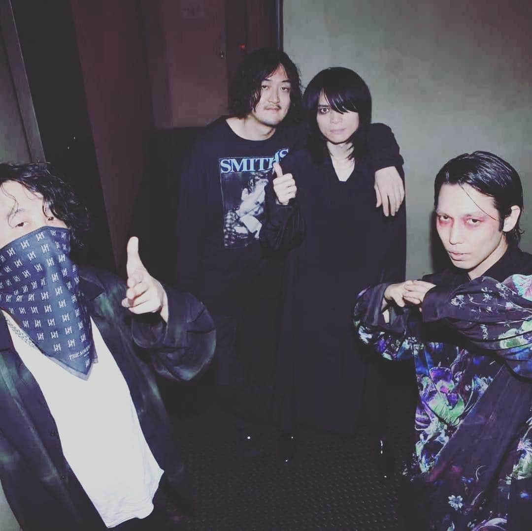 THE NOVEMBERSさんのインスタグラム写真 - (THE NOVEMBERSInstagram)「NEO TOKYO 20191111 O-EAST終了†  映像化も決定し、来年のツアー「消失点」も発表になりました。 ガンガンいきます。  これからも THE NOVEMBERSをよろしくお願いいたします。  よい一日を  Photo by Susie  #thenovembers #neotokyo  #ANGELS #akira」11月12日 10時20分 - the_novembers