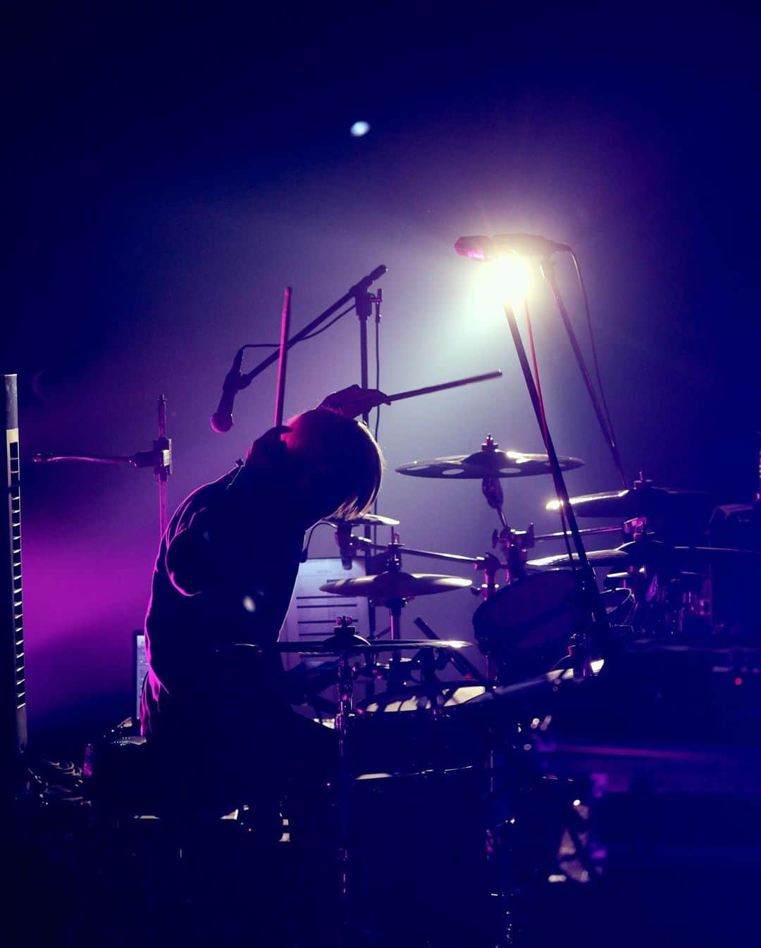KEYTALKさんのインスタグラム写真 - (KEYTALKInstagram)「・ DON'T STOP THE MUSIC TOUR  熱狂パワフルKEYTALK 2019 ～本当にダイジョーブ?? 爆発寸前!! 武正の足爆弾～ ・ 11/8 Zepp Sapporo ・ photo by @sotarogoto」11月12日 21時20分 - keytalk_official