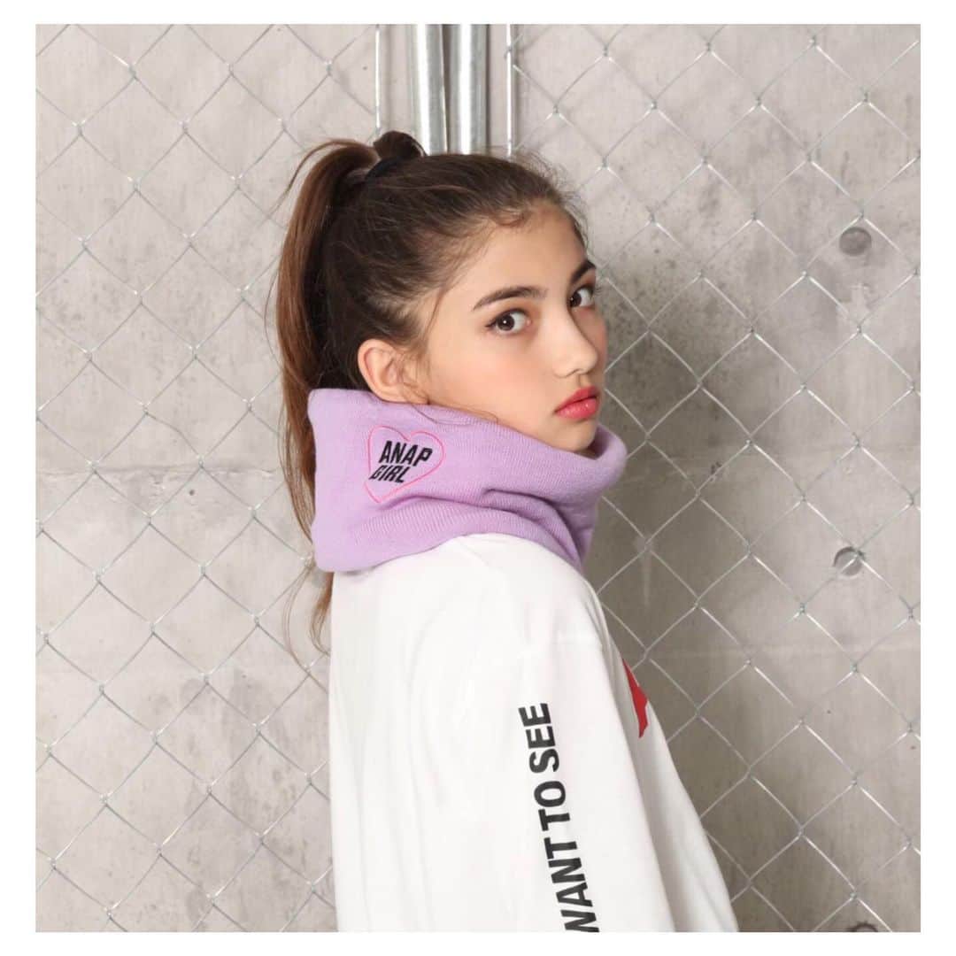 のインスタグラム：「ANAP Girlのスヌードで 首元ヌクヌク❤︎ ・ ・ ・ #スヌード#冬小物#snood#anapgirl#アナップガール#webmodel#ウェブモデル#2019aw#ANAP」
